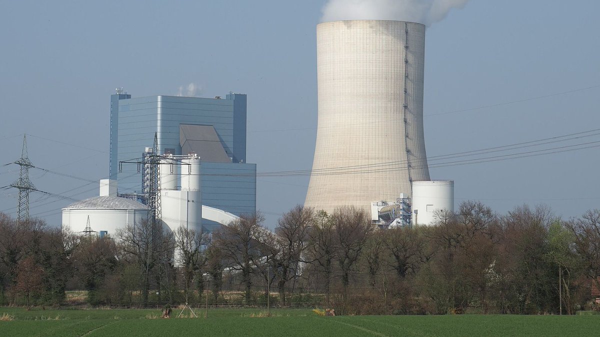 ClientEarth - Anwälte der Erde (@clientearthde) on Twitter photo Morgen wird im Bundesverwaltungsgericht in Leipzig die Zukunft eines der größten Steinkohleblöcke Europas verhandelt: Muss #Datteln4 endlich vom Netz? Unsere Rechtsexpertin <a href="/_F_M_K_/">Francesca Mascha</a> ist vor Ort und hält euch auf dem Laufenden! Mehr zu diesem Verfahren 👉tinyurl.com/3v8c8utw Morgen wird im Bundesverwaltungsgericht in Leipzig die Zukunft eines der größten Steinkohleblöcke Europas verhandelt: Muss #Datteln4 endlich vom Netz? Unsere Rechtsexpertin <a href="/_F_M_K_/">Francesca Mascha</a> ist vor Ort und hält euch auf dem Laufenden! Mehr zu diesem Verfahren 👉tinyurl.com/3v8c8utw