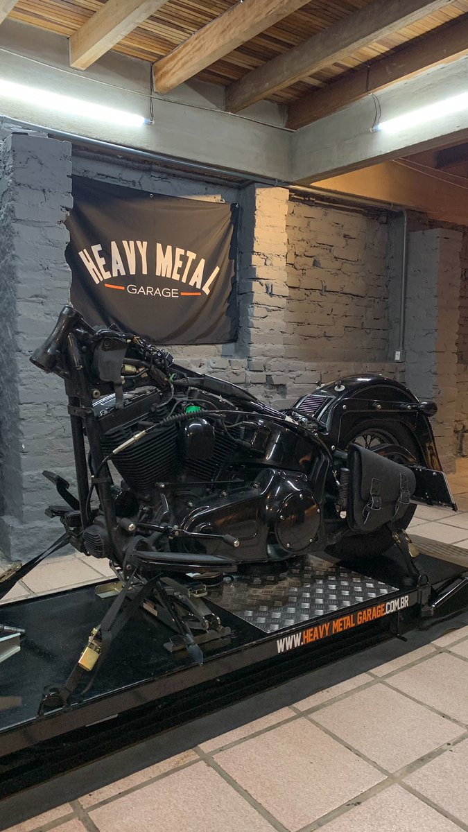 HeavyGarage's tweet photo. Steering head bearings inspection and adjustment, front wheel and front fork service.
🏁 Harley-Davidson FLSTHeritage Softail 2008 🤘🏻

#HarleyDavidson #Harley 
#IndianMotorcycle #Indian #Garage #Kustom #KustomKulture #Custom #motorbike #Bikes #bikelife #Sportster #Dyna #Softail https://t.co/iu6knCuVt4