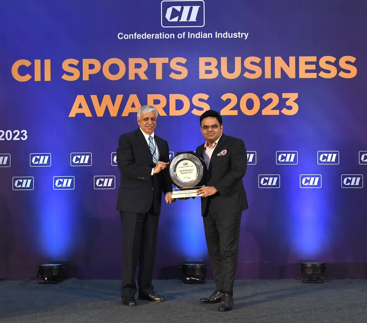 🎉 Congrats, @JayShah! Honorary Secretary, BCCI, acknowledged and honored as the “*Sports Business Leader of the Year*” at the inaugural CII Sports Business Awards 2023 in New Delhi, India. #SportsLeadership 🏆👏 @FollowCII