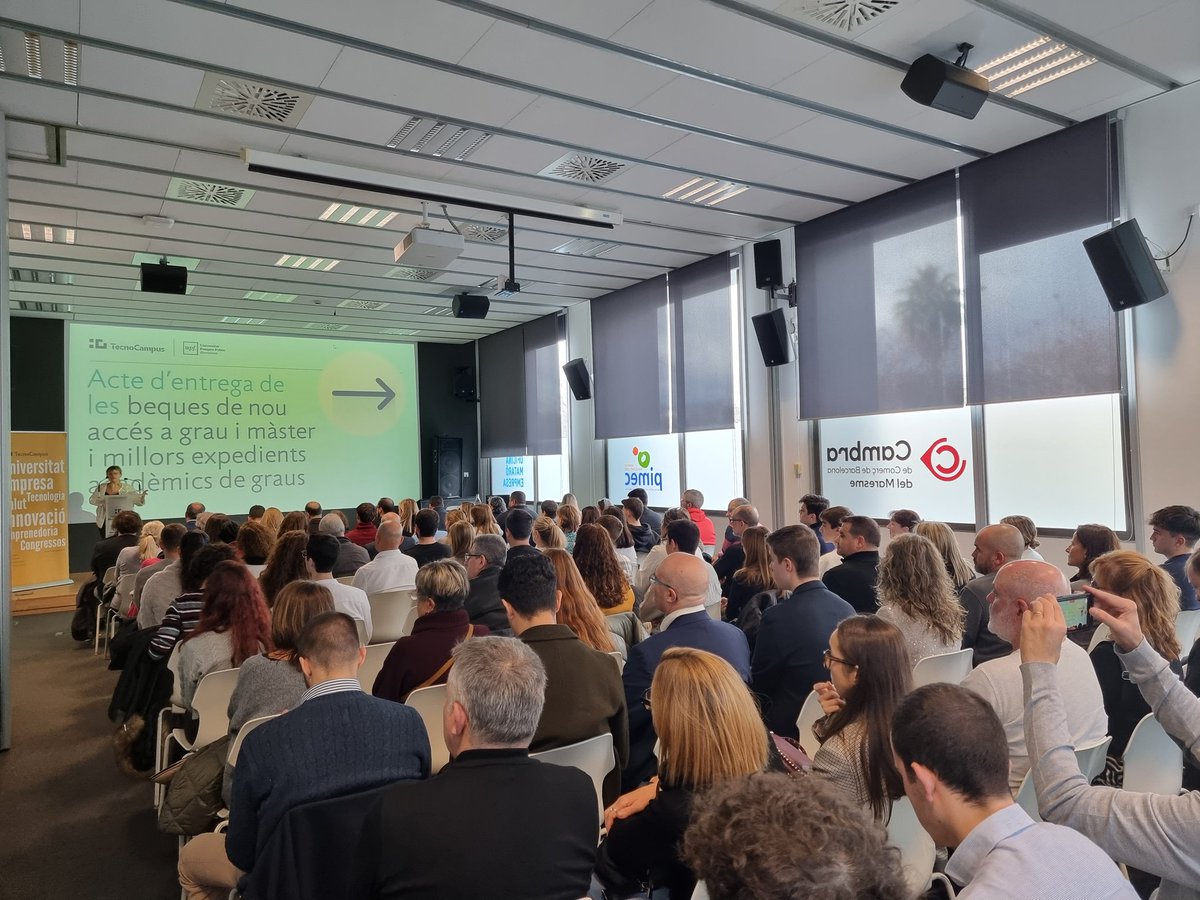 TecnoCampus's tweet photo. Avui celebrem l'acte d'entrega de les #beques, universitat-empresa, beques Esportistes Alt Nivell, Impulsa i Talent 2023-2024 📄
A més, donem el reconeixement als #millors expedients acadèmics de la promoció 2023 de #graus ✅ https://t.co/XkYELPlu08