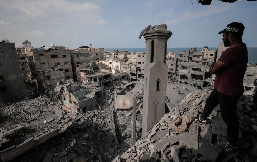 darkgundemx's tweet photo. The Washington Post:

💢 ABD, savaştan sonra Gazze'yi kimin yöneteceğini planlamaya başladı. 

💢 Masada Gazze'nin nasıl inşa edileceği konusu da var. https://t.co/nEHhe8lfmL