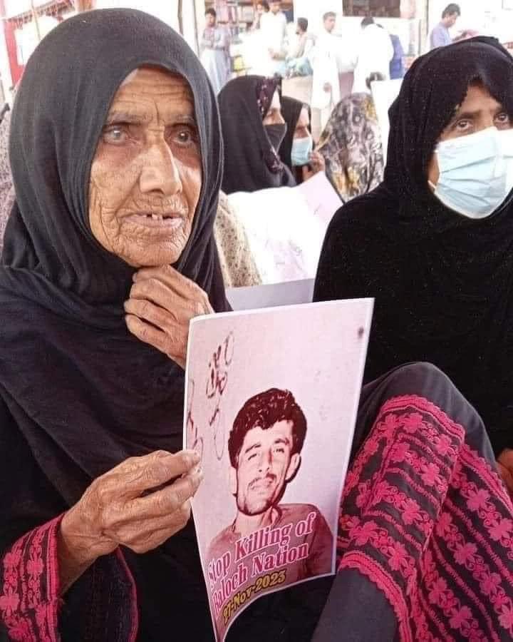 داں اے مہکئیں  مات زندگ انت، وتی بیگوائیں تا سکیں بچانی وداریگ انت۔ سرکار اے ھبر ءَ بزانت کہ پہ کُشگ ءُ بیگواہ کنگ ءَ جہد ھلاس نہ بنت ناکہ کسہ ادا ہلاس نبیت ، جہد ہمے ھساب ءَ روان بیت داں وتی گڈی آسرا- 
بیگوائیں بچانی ماتانی دل ءِ ھالاں بُرزا واجہ زانت۔