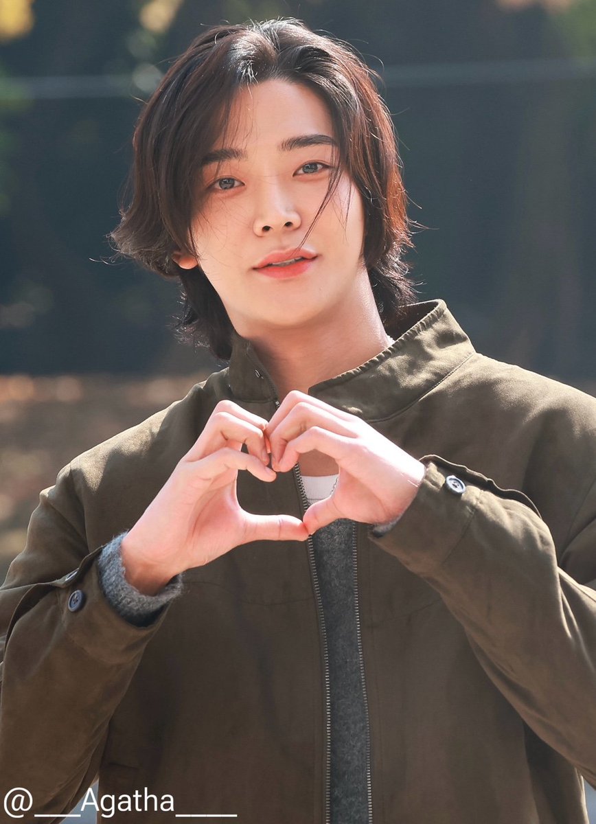rowoon pics (@hourly_rowoon) on Twitter photo 