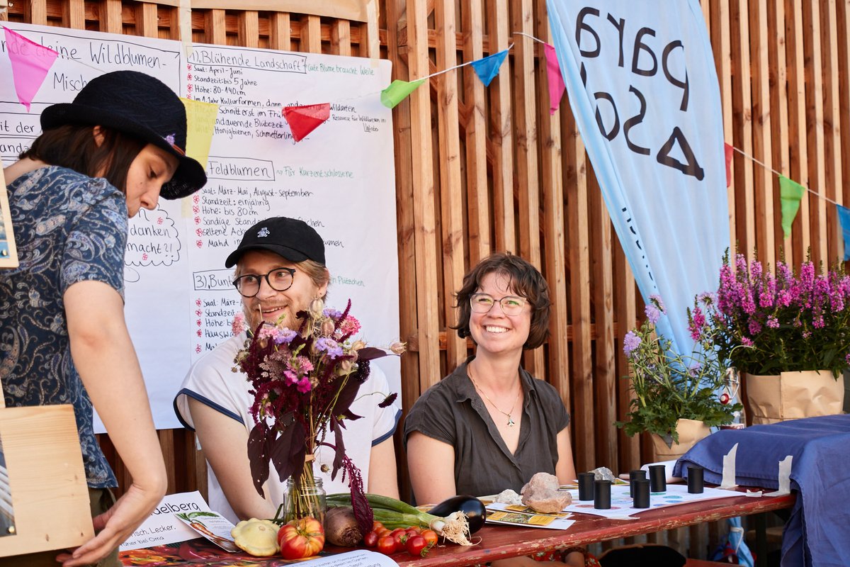 ifeu's tweet photo. Projekt "SuPraStadt" ist Teil der @BMBF_Bund -Zukunftsstadt*Tour : Beispiel #Suffizienzpraktiken in Stadtquartieren. 
👉Projekt | Video | Details: https://t.co/zSFLTSPken 
@CAcademicum @ifeu @heidelberg_de https://t.co/tL2Ku9mDn2