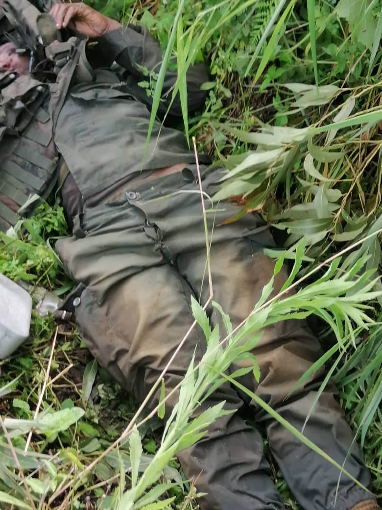 VisiondeMidi's tweet photo. #M23 #RDF ont subi la force de frappe des @FARDC_off à Mushaki. L'armée congolaise se dit prête à répondre à toute éventualité et à mettre fin à l'existence du #M23. https://t.co/PjxnbsESXc