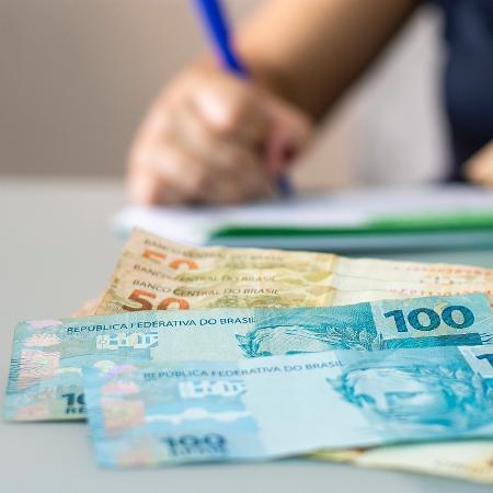 íon Itaú tweet media