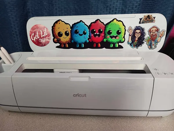 GetLitWKit's tweet photo. ๐
๐Christmas Giveaway Announcement! ๐๐
We are giving away the #Cricut Maker 3 that started our entire adventure!
To enter:
Like / share / follow @GetLitWKit
Sign up on the link below
https://t.co/Z9U112L6c1
#Christmas2023 #GetLitWithKit #CricutMaker #maker https://t.co/27Uyg8P2A3