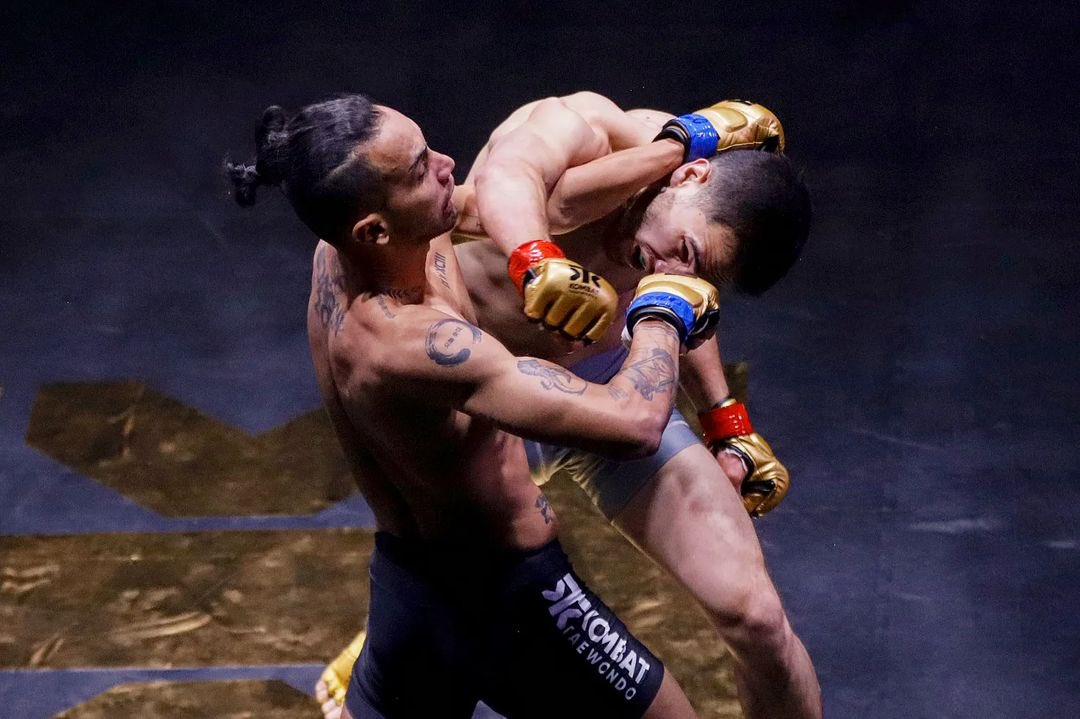 oscartkdm's tweet photo. Entrar en un espacio de combate es muy emocionante y fuerte . Hoy quedó la enseñanza de una nueva modalidad. @KombatTaekwondo gracias..🙏🏼 https://t.co/x1OgiJW2Hx