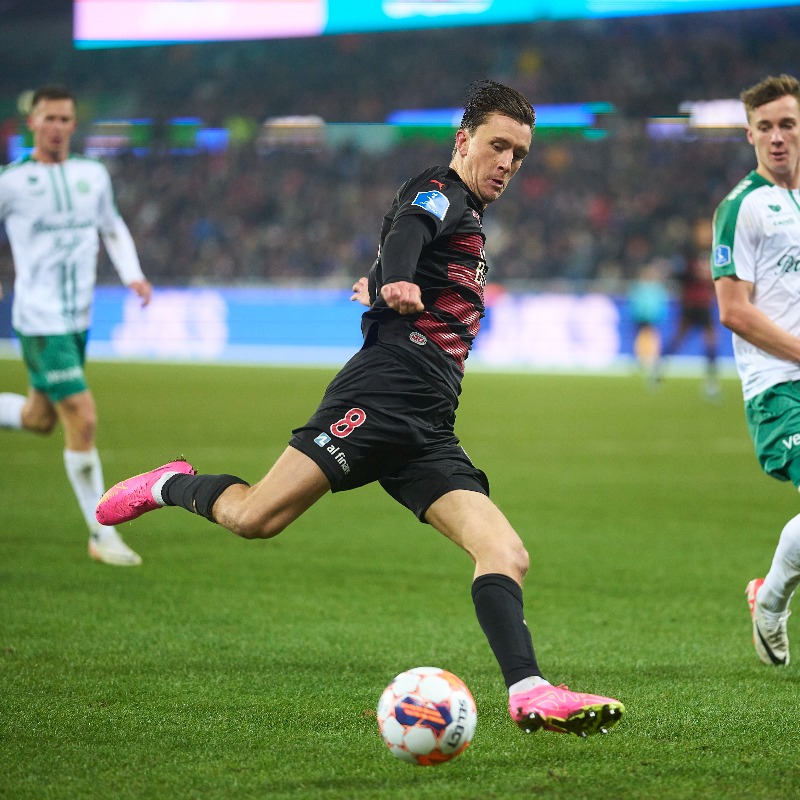 fcmidtjylland's tweet photo. “Vi er bedre stillet nu, og vi har fundet tilbage til vores DNA” 🗣️

Kristoffer Olsson med store roser til holdet og dets udviking gennem efteråret 📈

#FCMVFF