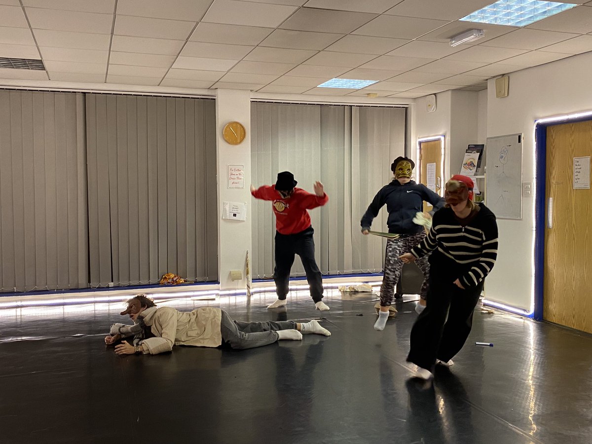 learningmasks's tweet image. #Commedia #lazzi #scenario intensive commedia day at The Actors’ Workshop, Bristol