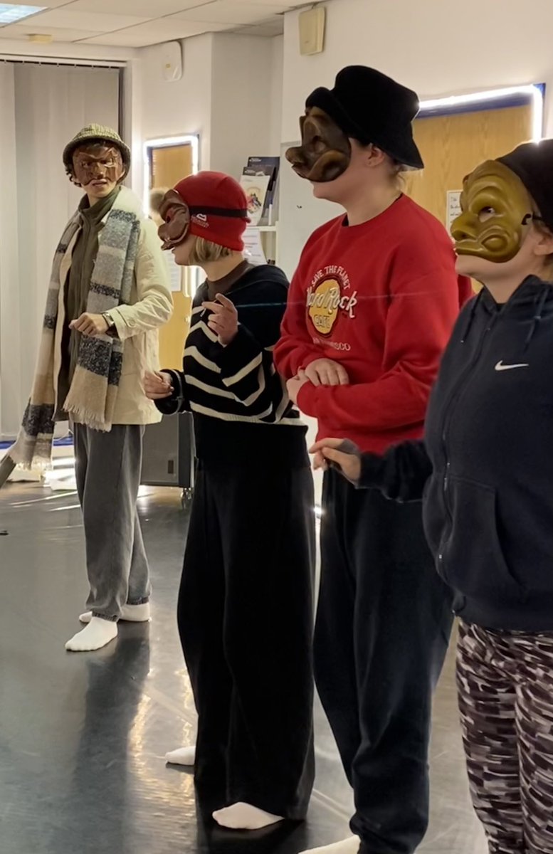 learningmasks's tweet image. #Commedia #lazzi #scenario intensive commedia day at The Actors’ Workshop, Bristol