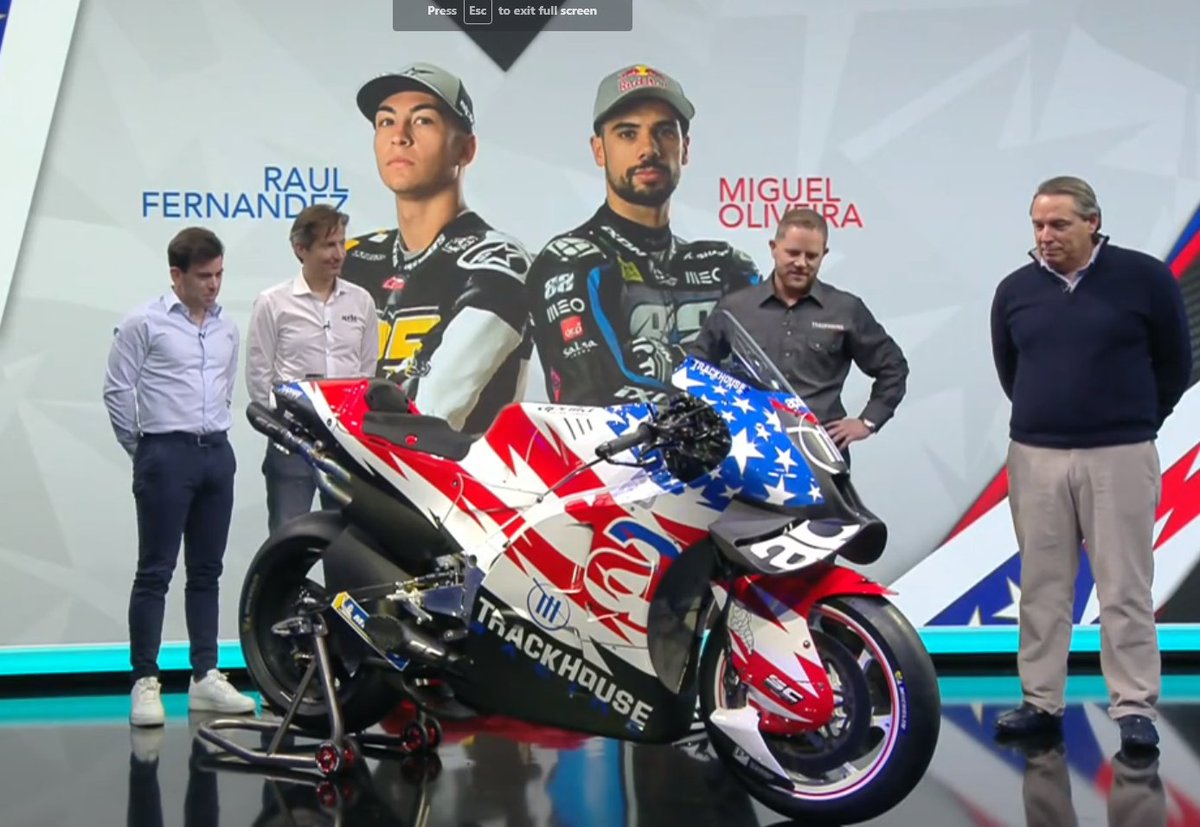 FECHEM A LOJA, QUE COISA MAIS LINDA  😍😍

#MOTOGPnaSPORTTV