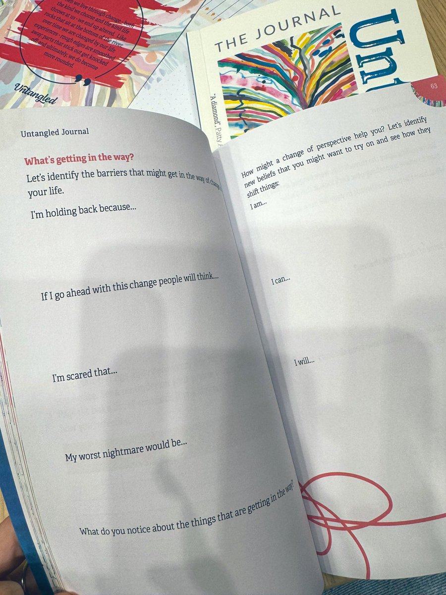 ScottishWDF's tweet image. What’s getting in your way?

Kirsty’s workshop has been filled with self reflection, valuable lessons and skills development. 

I am…
I can…
I will…

Answering these questions about yourself is a great way to start making change💜

@KirstyMaynor 
#SWDF
#Untangled