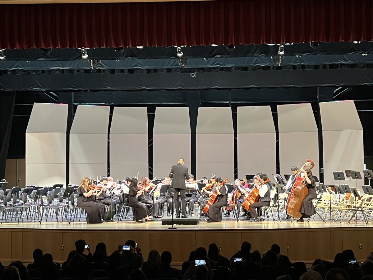 EBPSArts- Michelle DaGrosa (@ebpsarts) on Twitter photo EBHS Orchestra gave a stellar performance last evening to kick off the winter concert season! <a href="/EBPublicSchools/">East Brunswick Public Schools</a> @EBHSprinc EBHS Orchestra gave a stellar performance last evening to kick off the winter concert season! <a href="/EBPublicSchools/">East Brunswick Public Schools</a> @EBHSprinc