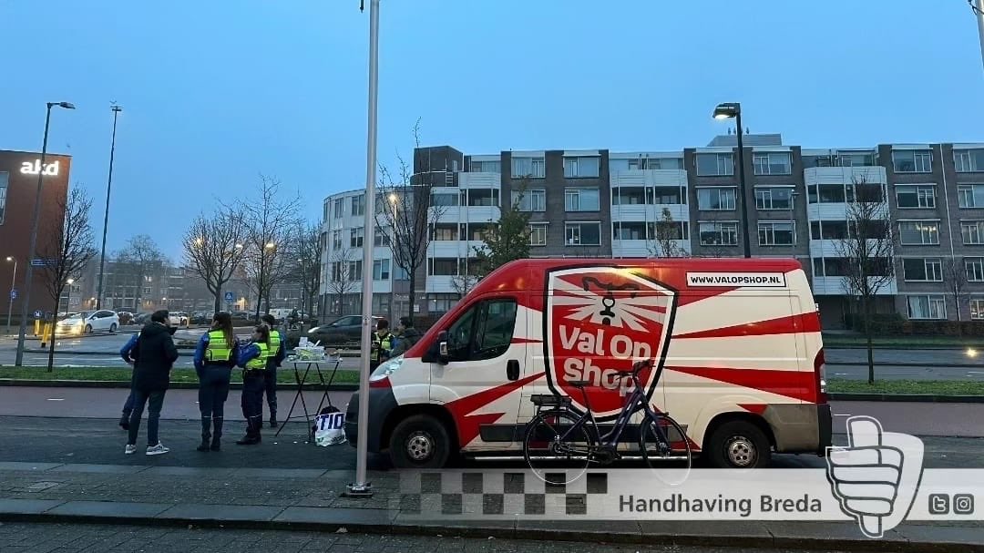 BOA's van  Handhaving Breda tweet media
