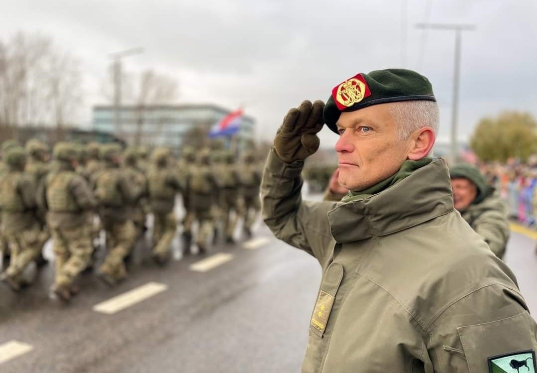 Koninklijke Landmacht tweet media