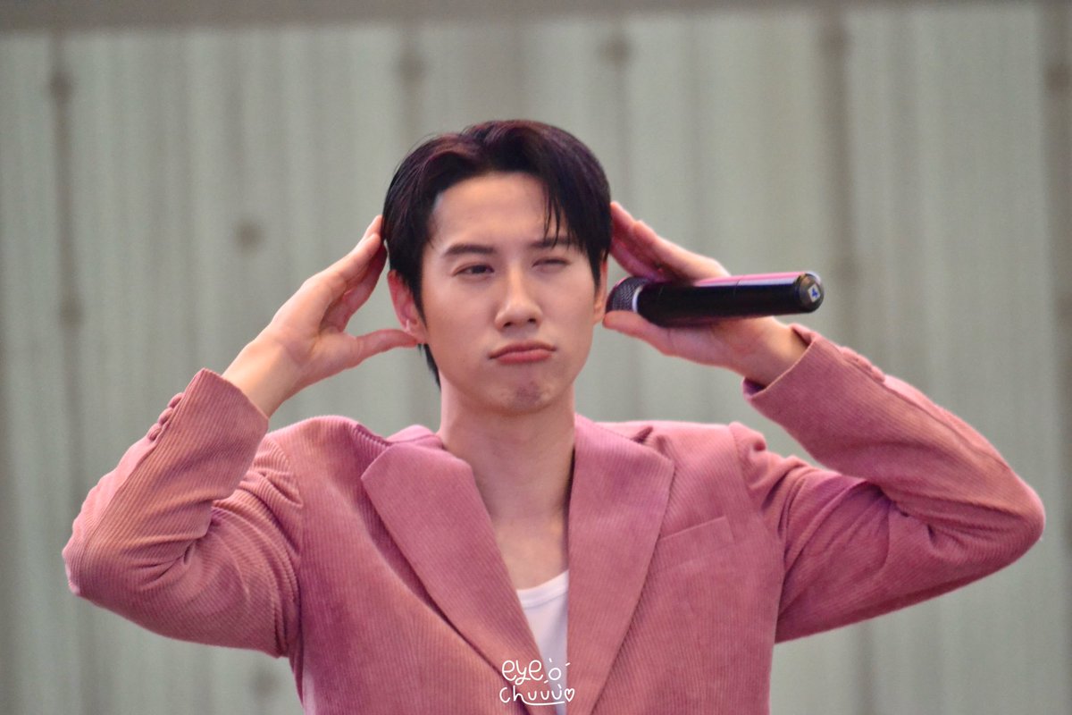 eyechuuu's tweet image. คนที่น่ารักขนาดนี้ เป็นของคุณนะ 🩷

@brightrpp_ 

#ONESIAMxBright
#Brightrpp
#SCBXNextTech
#SiamParagon #ilovesiam