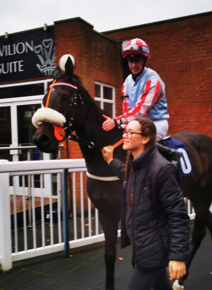 ianwilliamsraci's tweet photo. Finn Russell backed up his win last month @WolvesRaces by taking the @BetMGMUK Apprentice Handicap @LingfieldPark under @enrightjack1 to give Jack a first career success 🙌 👏 🏆 

👉 https://t.co/RWQophaS5p https://t.co/3o7BLQ345G