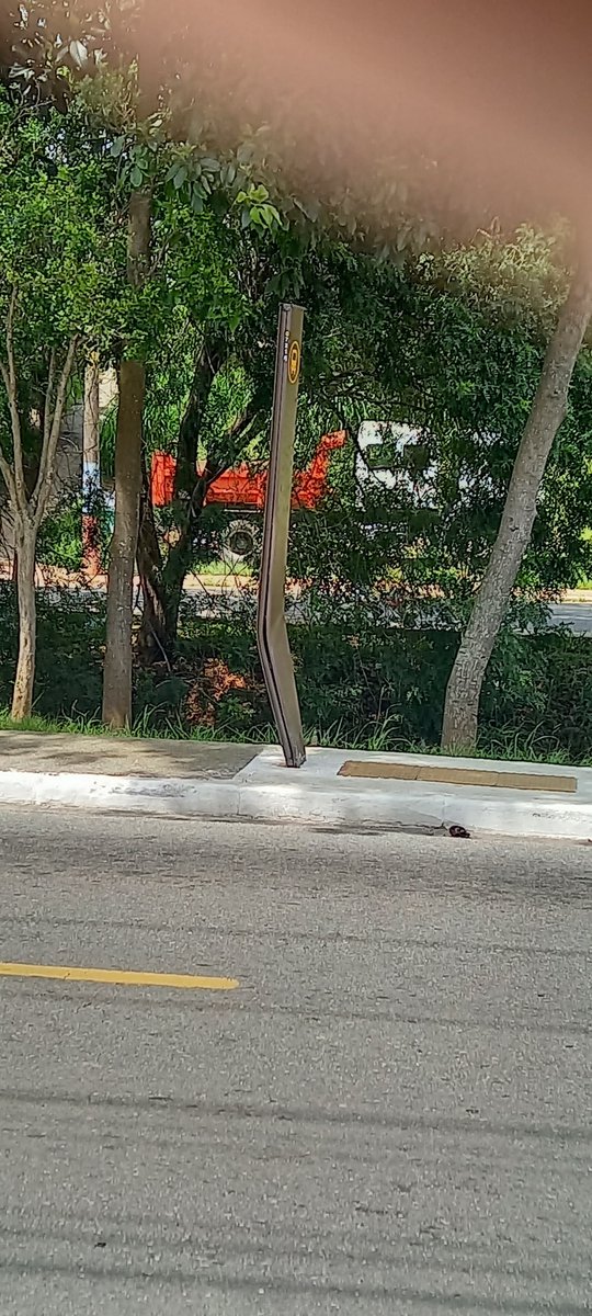 Renan41102's tweet photo. @SPObras 
@sptrans 
@OtimaOOH 

Ponto avariado.

Av. José Higino Neves, 1048
Dados da parada 310008081 https://t.co/wsR9INPkzj