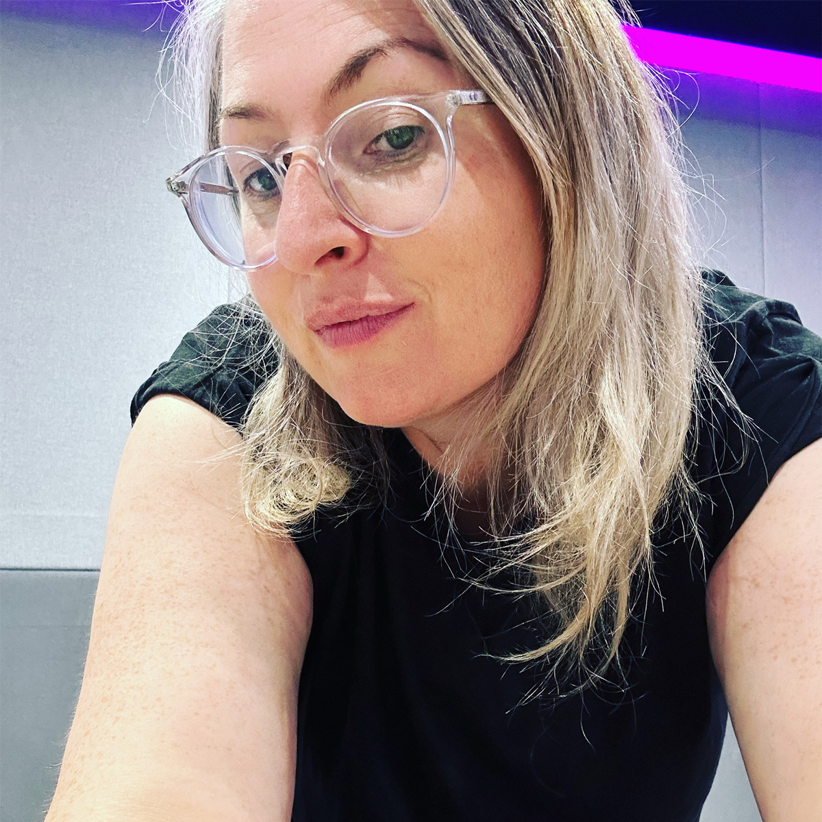@shellzenner is back to it! with @Archieholmes10 @betawavesband @DTTVOfficial @_odaye @mrrealit @regalcheer @rennolympus @OfficialSPRLTV @trunkyjuno 👉 amazingradio.com