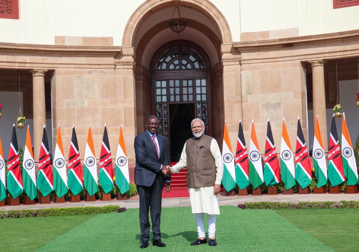 narendramodi's tweet photo. Had productive talks with President @WilliamsRuto today. We got the opportunity to review the full range of India-Kenya relations. We discussed ways to deepen economic linkages between our nations. Our nations will also work together in sectors like technology, digital innovations, clean energy and more.
