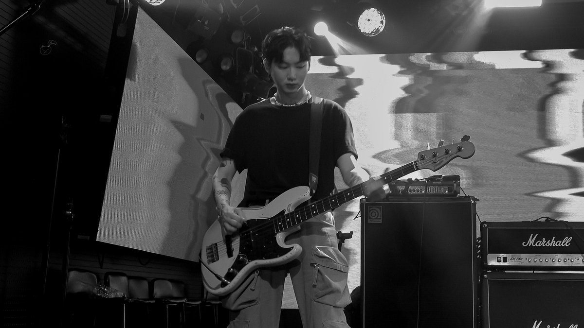 231203 OURTAPES -  No Past + Brain Stew, Heart 김정훈 Focus @롤링홀

🔗 youtu.be/7w1v1Vxnjh4

#김정훈 #정코