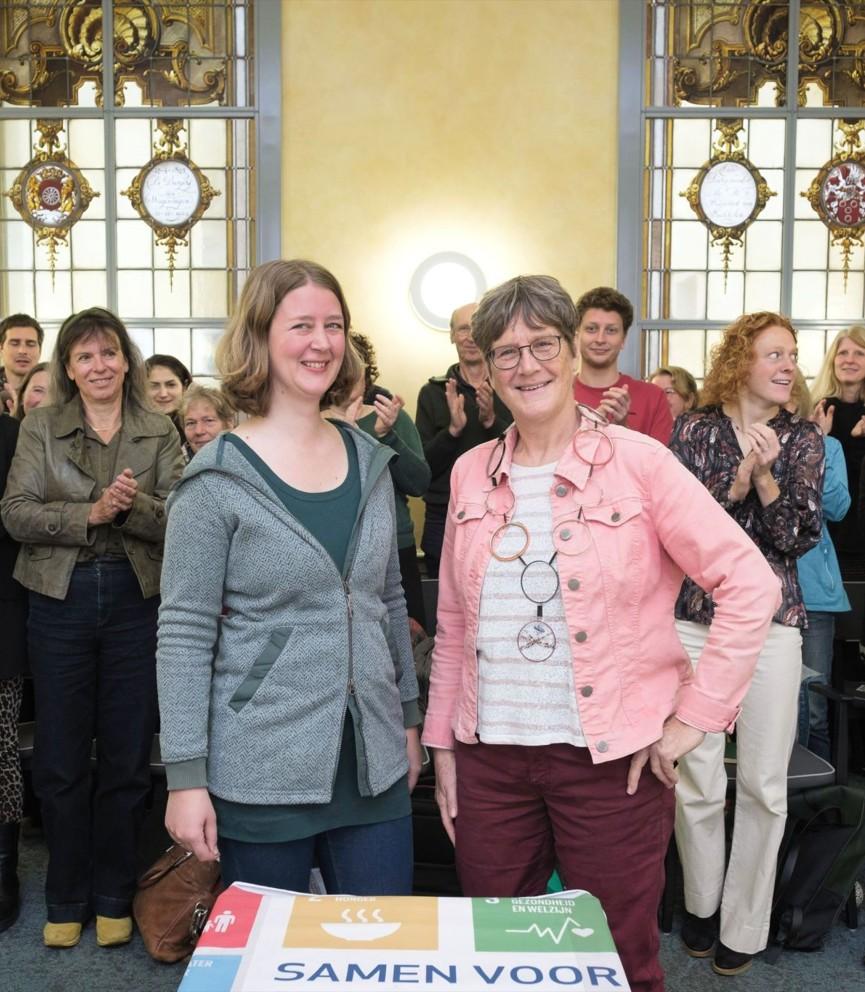 Pauline Schakenbos is de nieuwe #klimaatburgemeester. Pauline is coach en trainer voor organisaties en werkt tegenwoordig als isolatie- en bespaarcoach bij het Energieloket van #Wageningen. Lees meer over haar motivatie: tinyurl.com/ky7xkbck