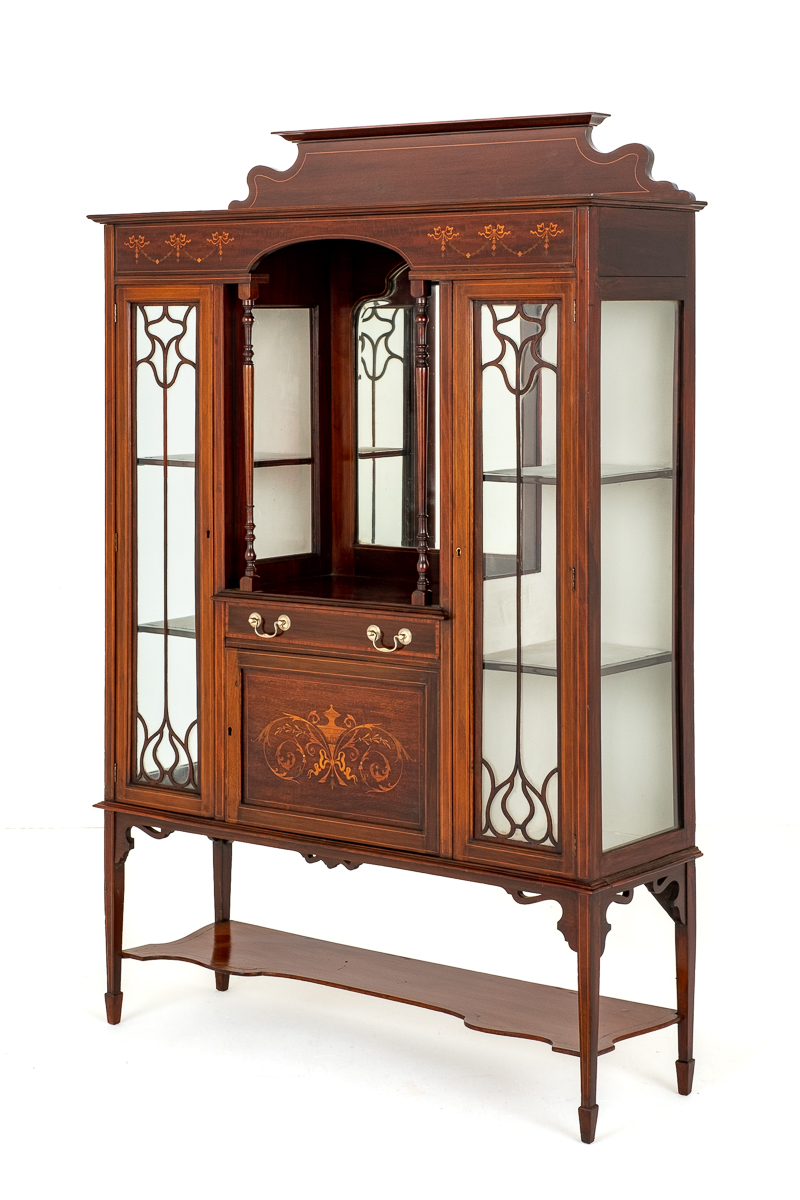 Mahogany Arts and Crafts Display Cabinet available from philiphuntantiques.co.uk #antiquefurniture #antiquedealersofnorfolk #norwich #norfolk #displaycabinet #artsandcrafts #antiquesandinteriors
