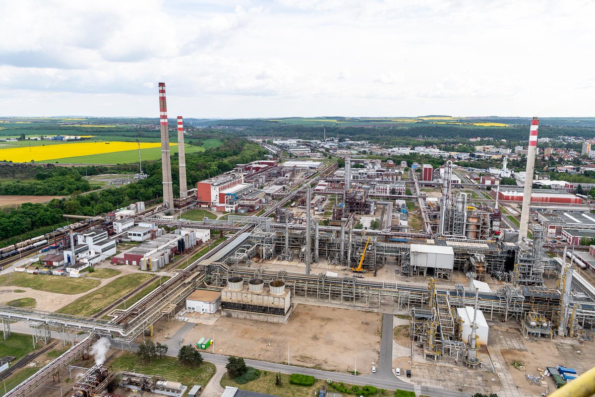 V Kralupech nad Vltavou jsme zahájili realizaci investice přesahující půl miliardy Kč, zaměřené na rekuperaci tepla spalin. Výstavba rekuperační jednotky je dalším krokem na naší cestě k emisní neutralitě, které chceme dosáhnout do roku 2050. 👇

orlenunipetrol.cz/cs/Media/Tisko…