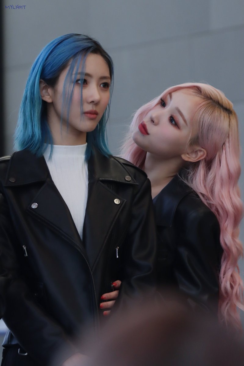 231122 VillainS 쇼케이스 / 231202 미니팬미팅

언니바라기

#드림캐쳐 #Dreamcatcher 
#유현 #가현 
#Yoohyeon #Gahyeon 
#VillainS

<a href="/hf_dreamcatcher/">드림캐쳐 Dreamcatcher</a>