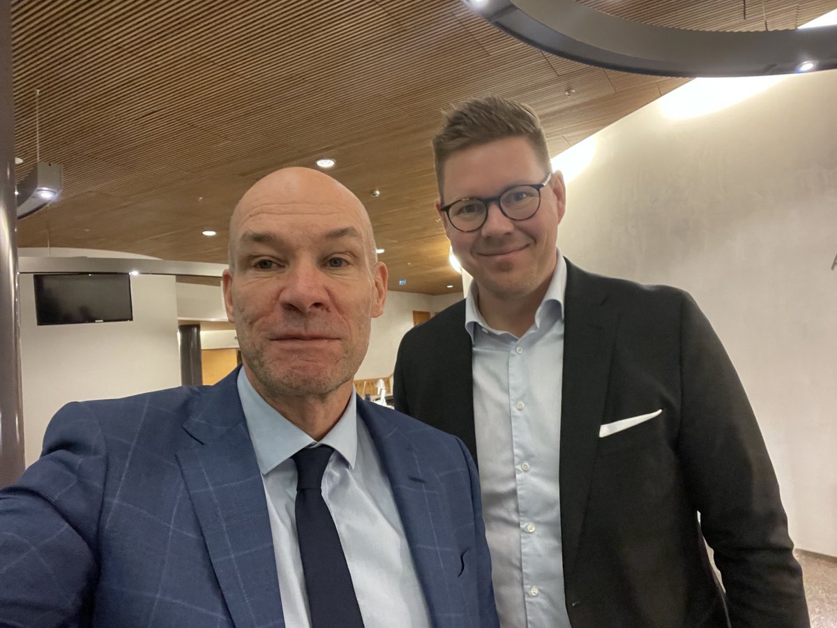 David Lindström (@d_j_lindstrom) on Twitter photo Kylmä tuuli ulkona ja lämmin vastaanotto sisällä, kiitos paljon <a href="/AnttiLindtman/">Antti Lindtman</a> hyvästä keskustelusta! #powercoast <a href="/akkuteollisuus/">Akkuteollisuus</a> <a href="/Demarit/">Sosialidemokraatit</a> Kylmä tuuli ulkona ja lämmin vastaanotto sisällä, kiitos paljon <a href="/AnttiLindtman/">Antti Lindtman</a> hyvästä keskustelusta! #powercoast <a href="/akkuteollisuus/">Akkuteollisuus</a> <a href="/Demarit/">Sosialidemokraatit</a>