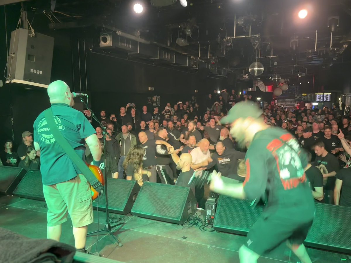 Good fun in Berlin yesterday! Thank you all for this incredible support on a Monday nigh! You rule! 

#propain #nyhc #drumlife