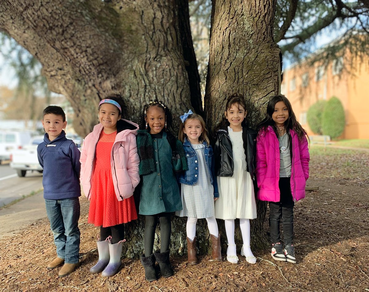 mremustangs's tweet photo. Our K-2nd grade Literacy Days classroom winners compete in the GSCS district competition yesterday! Way to go, Mustangs! #FirstClassLeaders @mc_garvin @DrForehand @brantleyteacher @juliesteele123 @AnissaLAndrews https://t.co/xXsyRUwYjr