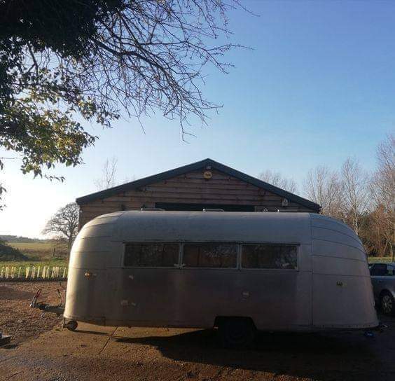 TheEnglishCarav's tweet image. OnThisDay 2019.....

Meet Marilyn a 1956 Safari Caravana Airstream. Lovely memories working with you @becksthairy.

Marilyn came to our workshop for some caravan love and TLC! 

 #onthisday #vintagecaravanworkshop #airstream #caravanrestoration