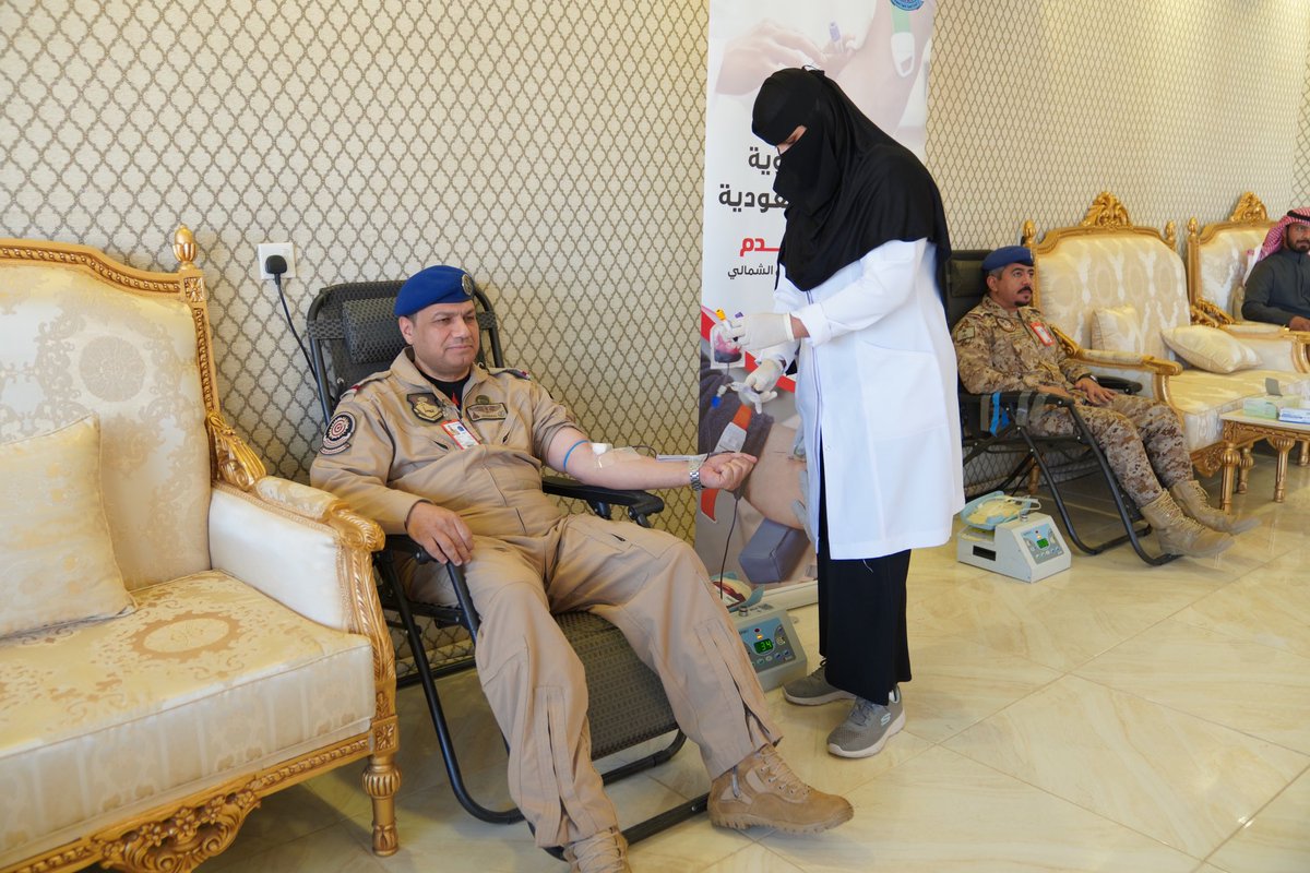 joufhealth's tweet photo. نفذت المديرية العامة للشؤون الصحية بالتعاون مع قاعدة الجوف الجوية ممثله ببنك الدم المساند ، حمله التبرع بالدم شارك بها منسوبي القطاع. https://t.co/0n1uEYScUj