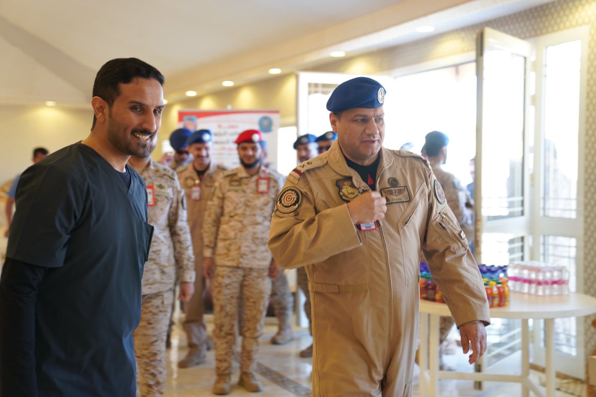 joufhealth's tweet photo. نفذت المديرية العامة للشؤون الصحية بالتعاون مع قاعدة الجوف الجوية ممثله ببنك الدم المساند ، حمله التبرع بالدم شارك بها منسوبي القطاع. https://t.co/0n1uEYScUj