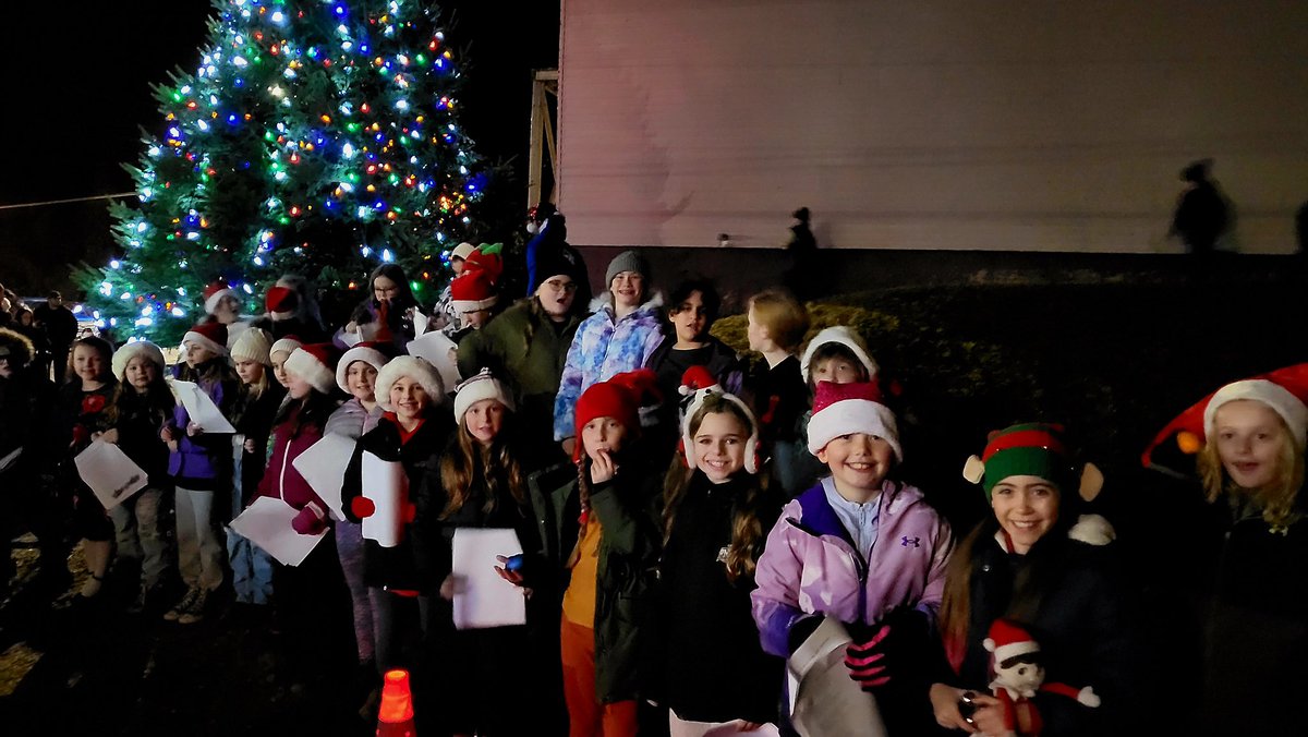 It is Concert Season in the CBVRCE! 🎶🥁The Riverside choir was the official kickoff off for the season when they performed at the Albert Bridge Christmas Tree Light Up Friday night. 🎄How cute is this group of bundled up carollers? Great job Riverside &amp; thank you Ms. McKibbon!