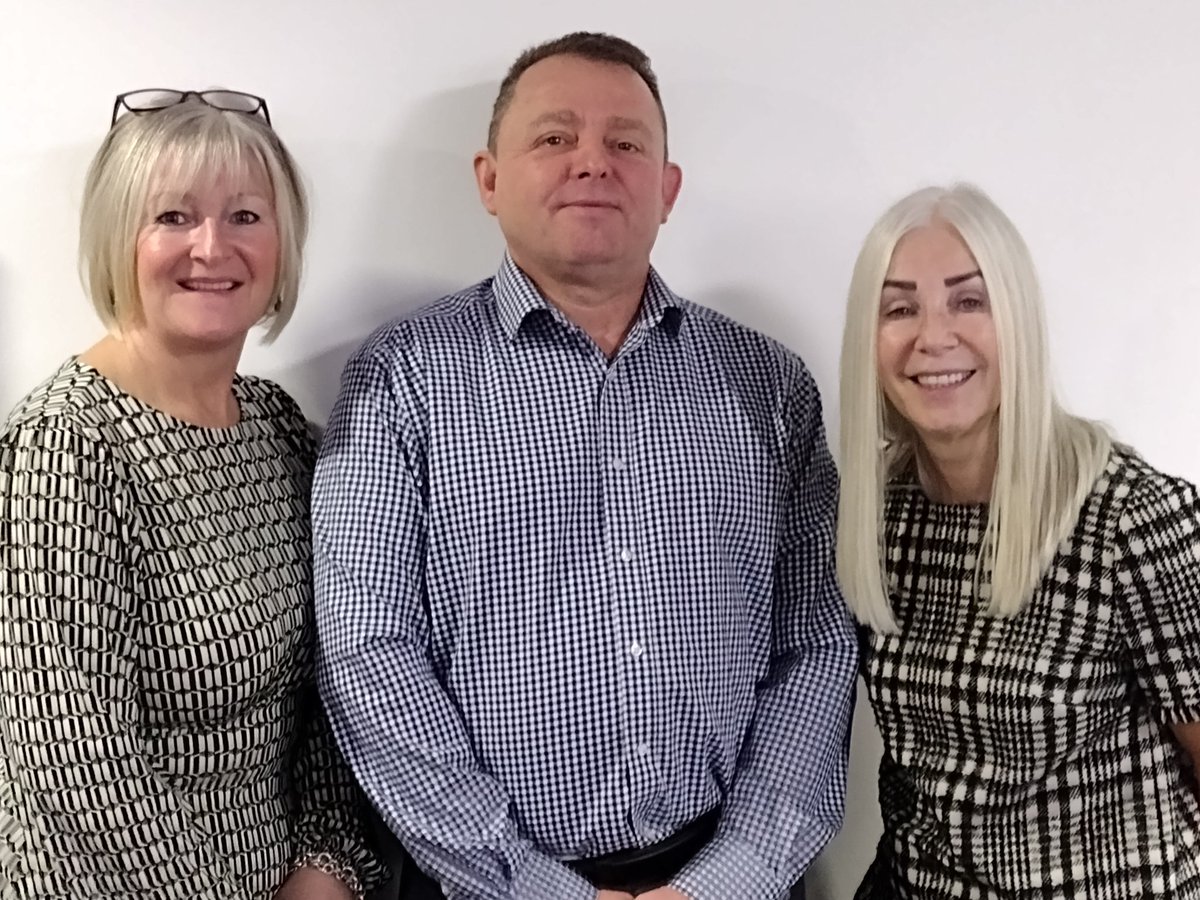 Thank you to Risley Medical, Research & Charity Trust for kindly funding symbolic butterfly bags for the bereaved families of patients at @LancsHospitals 🥰 The bags can be used by families to take home their loved ones belongings following their passing. 🕊️ 🙏 @BDTeamLTHTr