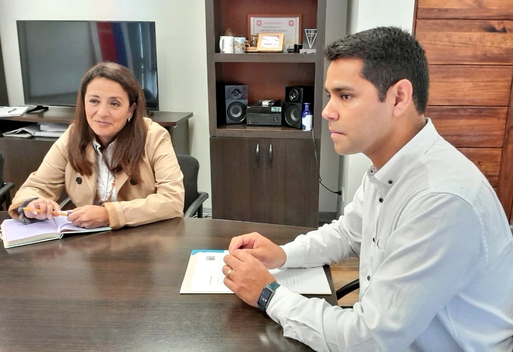 🤝 Mesa Sename-Mindep-IND 

📍Nos reunimos con el director de #INDCoquimbo @87jpino, para evaluar el trabajo conjunto ejecutado durante el año. 

Para definir los desafíos 2024, nos acompaña la directora del nuevo Servicio Nacional de Reinserción Social Juvenil, Loreto Rebolledo.