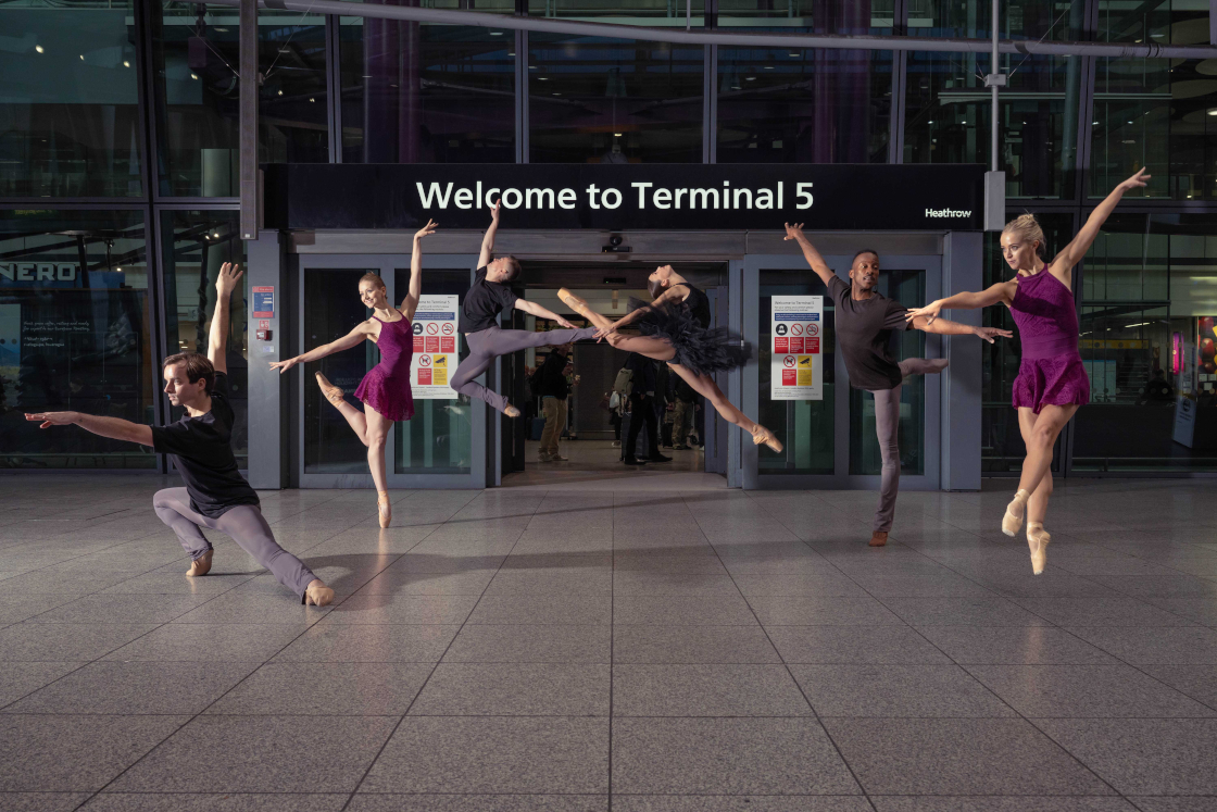 Airport News (@airportsupplier) on Twitter photo Jeté Away: Heathrow hosts ballet performances throughout December to celebrate festive reunions airport-suppliers.com/airport_press_… <a href="/HeathrowAirport/">Heathrow Airport</a> #LHR #HeathrowAirport #LondonHeathrow Jeté Away: Heathrow hosts ballet performances throughout December to celebrate festive reunions airport-suppliers.com/airport_press_… <a href="/HeathrowAirport/">Heathrow Airport</a> #LHR #HeathrowAirport #LondonHeathrow