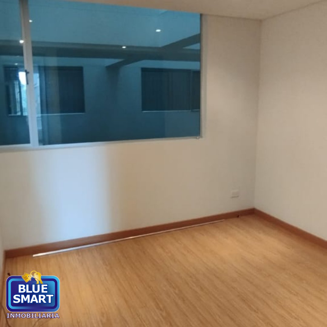 BlueSmartPrin's tweet image. ¡Se ARRIENDA Apartamento en 21 ANGELES - SUBA!

Descubre esta increíble oportunidad de vivir en un espacioso y luminoso apartamento en el exclusivo conjunto Cerros de la Lorena. Disfruta de impresionantes vistas y hermosos paisajes

💲Canon: 1.500.000
📱wa.me/573188957374