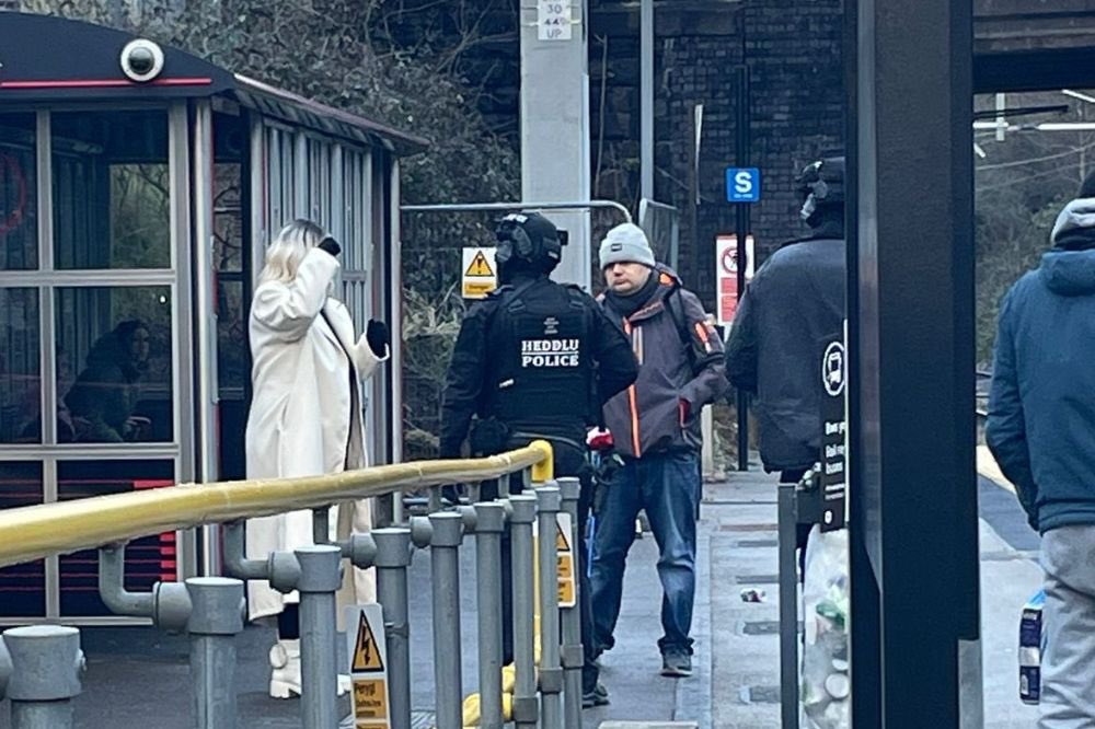 BREAKING: Schools in lockdown after a 29-year-old woman was stabbed in Aberfan, Wales

Suspect is on the loose but UK police have not given a description.