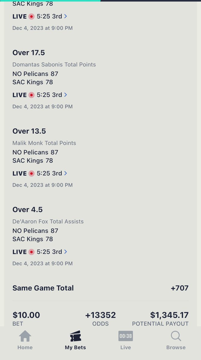 mula_bland's tweet photo. So The @NBA made a stat change? They had D. Fox with 5 assist! I want to know which assist was called back because that’s all i needed on my Parlay to win!!! 🤦🏾‍♂️🤦🏾‍♂️😒😒😒  Does anyone have that clip from the game? @TheProfessor305 @ESPNBet https://t.co/JlrEfAtBDS