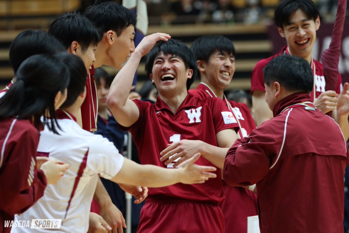 waseda_sports's tweet photo. [記事更新] 全日本インカレ優勝コメント集／監督・４年生編

全日本大学選手権・・・男子バレーボール

記事URL≫ https://t.co/Qszvecm70R

#sousupovolleyball #waseda #早稲田 #早稲田バレー https://t.co/CgB41V2wb1