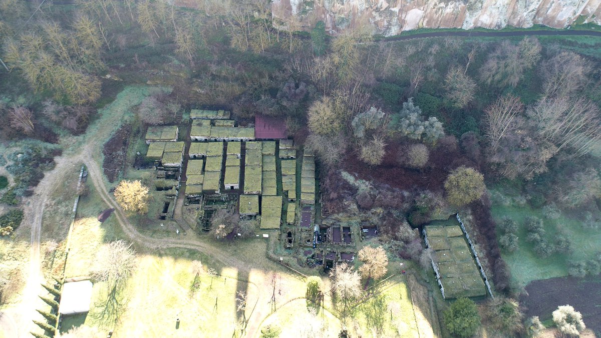 Da domani alla Necropoli etrusca del Crocifisso del Tufo di Orvieto prenderanno via lavori di riallestimento.
Migliorerà l'accessibilità del sito, verranno esposti i reperti presenti nei depositi e altro.

Il sito sarà riaperto 𝐚𝐥 𝐩𝐮𝐛𝐛𝐥𝐢𝐜𝐨 𝐞𝐧𝐭𝐫𝐨 𝐩𝐫𝐢𝐦𝐚𝐯𝐞𝐫𝐚.