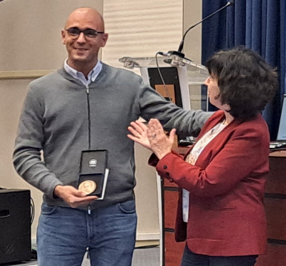 Organic Chemistry Division from the SCF (@dco_scf) on Twitter photo Congratulations to <a href="/AmaraZacharias/">Zach Amara</a> for his great talk about flow chemistry and the Jean Normant prize he received this morning at our fall meeting. Congratulations to <a href="/AmaraZacharias/">Zach Amara</a> for his great talk about flow chemistry and the Jean Normant prize he received this morning at our fall meeting.