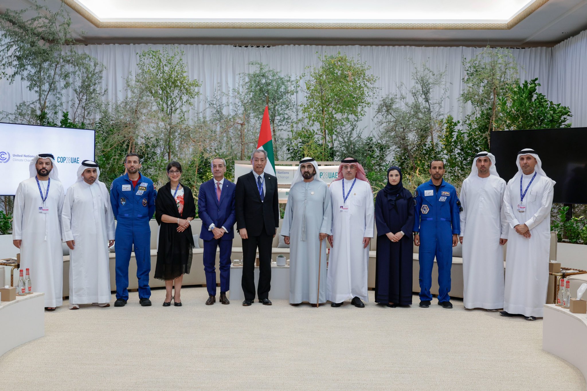 Dubai Media Office on X: &ldquo;. @HHShkMohd meets with leaders 