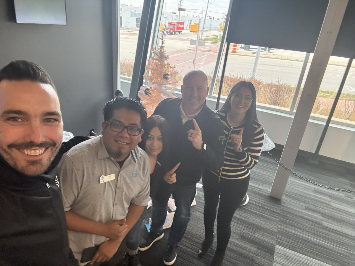 Joel Trussoni (@joeltrussoni) on Twitter photo Internet Air Launch in Milwaukee DMA with the one and only <a href="/shawnglinski/">Shawn Glinski</a> & <a href="/EvelynMatta4/">Evelyn Matta</a> yesterday!
All 5 stores in district participating and excited to offer this amazing service to our customers!
<a href="/BrianWest_GLM/">Brian West - GLM VPGM</a> <a href="/GreaterLakesMkt/">Greater Lakes Market 🌊</a> @theeastregion <a href="/JohnPalmer_ER/">John Palmer</a> @Anna_GLM Internet Air Launch in Milwaukee DMA with the one and only <a href="/shawnglinski/">Shawn Glinski</a> & <a href="/EvelynMatta4/">Evelyn Matta</a> yesterday!
All 5 stores in district participating and excited to offer this amazing service to our customers!
<a href="/BrianWest_GLM/">Brian West - GLM VPGM</a> <a href="/GreaterLakesMkt/">Greater Lakes Market 🌊</a> @theeastregion <a href="/JohnPalmer_ER/">John Palmer</a> @Anna_GLM