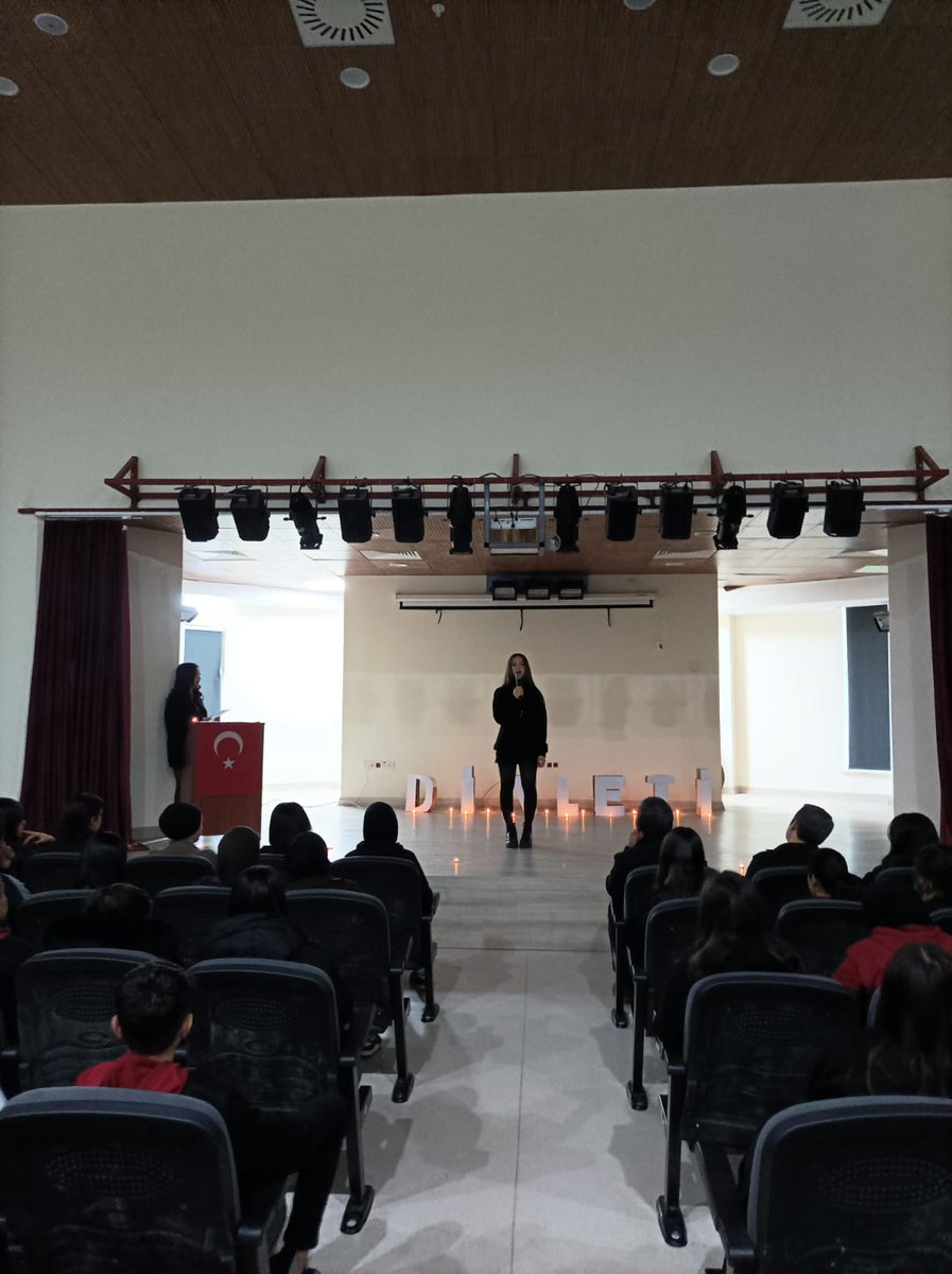 Okulumuz öğrencileri Türk edebiyatının seçkin şiirlerinden oluşan bir dinleti sundular
<a href="/ahpehlivan53/">Ali Hamza Pehlivan</a> <a href="/fazilet_durmus/">Fazilet Öğretmen 🇹🇷</a> <a href="/BaykalBasdemir/">Baykal BAŞDEMİR</a> <a href="/kutlutekinbas/">Kutlutekin BAŞ</a> <a href="/OguzhanTulucu/">Oğuzhan TÜLÜCÜ</a> <a href="/CiceYusuf/">Yusuf CİCE</a> <a href="/BehzatEgilmez/">Behzat Egilmez</a> <a href="/hakanguricin/">HakanGüriçin</a> <a href="/SelimOnay5/">Selim Onay</a> <a href="/toroslarmem/">Toroslar İlçe Milli Eğitim Müdürlüğü</a>