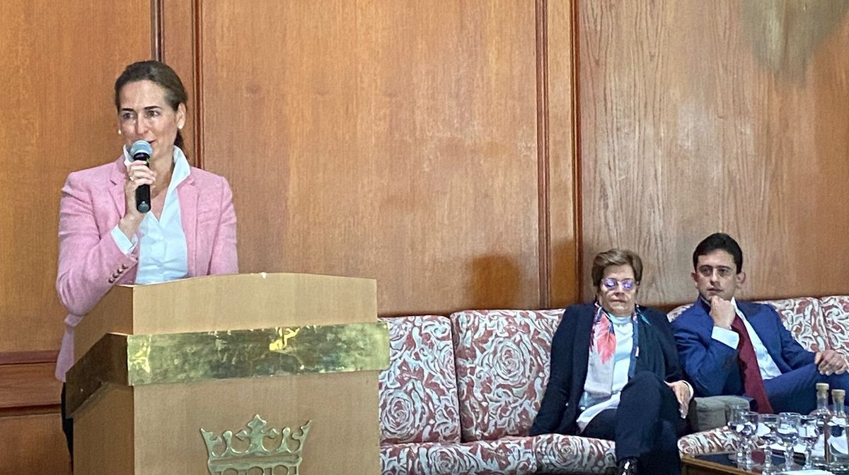 Iniciativas como Equipares y el #IncentivoVioleta son ejemplos palpables de lo que podemos lograr conjuntamente
Estos programas evidencian que la promoción de la igualdad de género y el respeto a los derechos de las mujeres se traducen en beneficios tangibles e inmediatos.